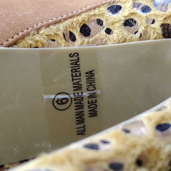 Liliana Exotic Fuzzy Leopard Print Heels - Picture 9 of 9